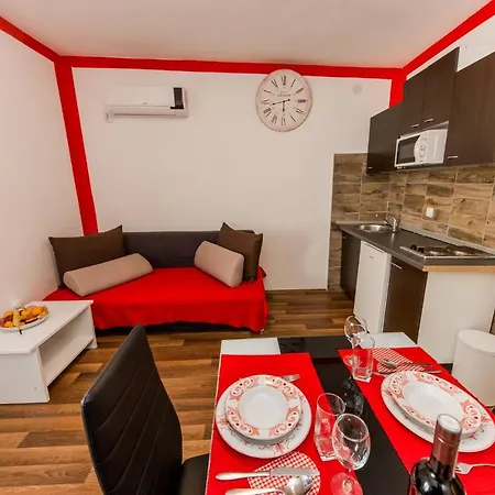 Apartments Vukman Trogir Exterior photo