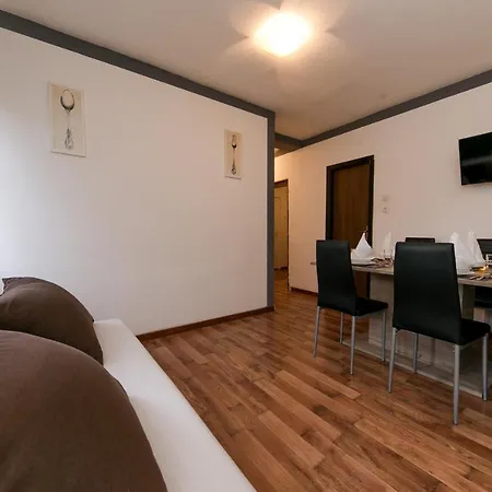 Apartments Vukman Trogir Exterior photo