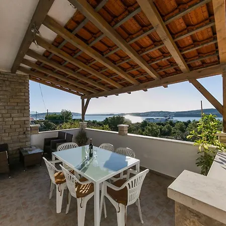 Apartments Vukman Trogir Exterior photo